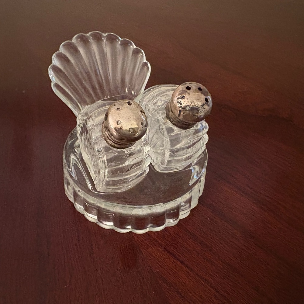 Vintage Art Deco Glass Salt and Pepper Shakers with Shell Holder